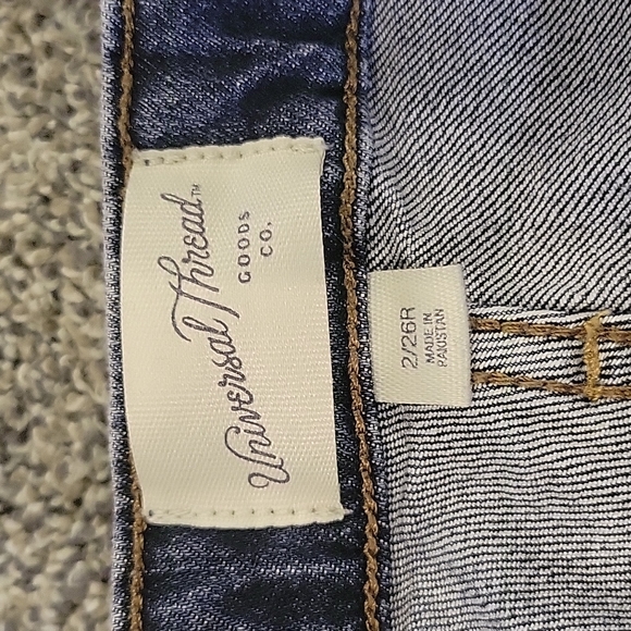 Universal Thread High Rise Slim Straight Demin - Picture 3 of 4